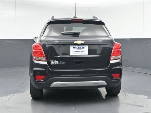 Used 2021 Chevrolet Trax LT w/ Driver Confidence Package FWD image 6