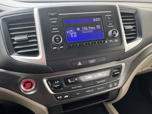 Used 2019 Honda Pilot LX image 30