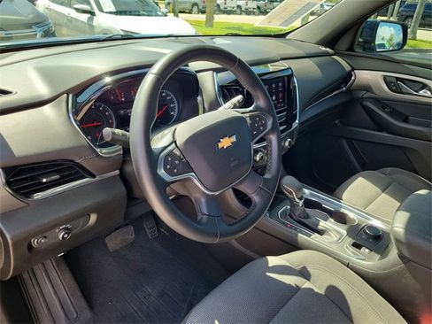 Certified 2023 Chevrolet Traverse LT image 16