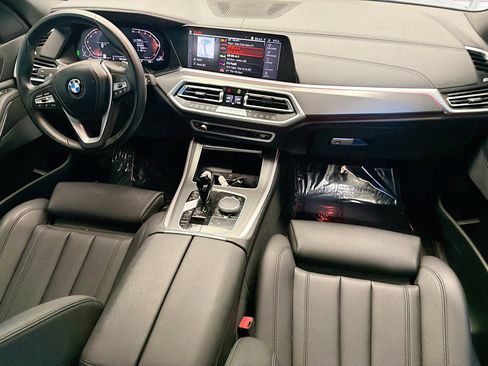 Used 2022 BMW X5 sDrive40i w/ Parking Assistance Package image 12