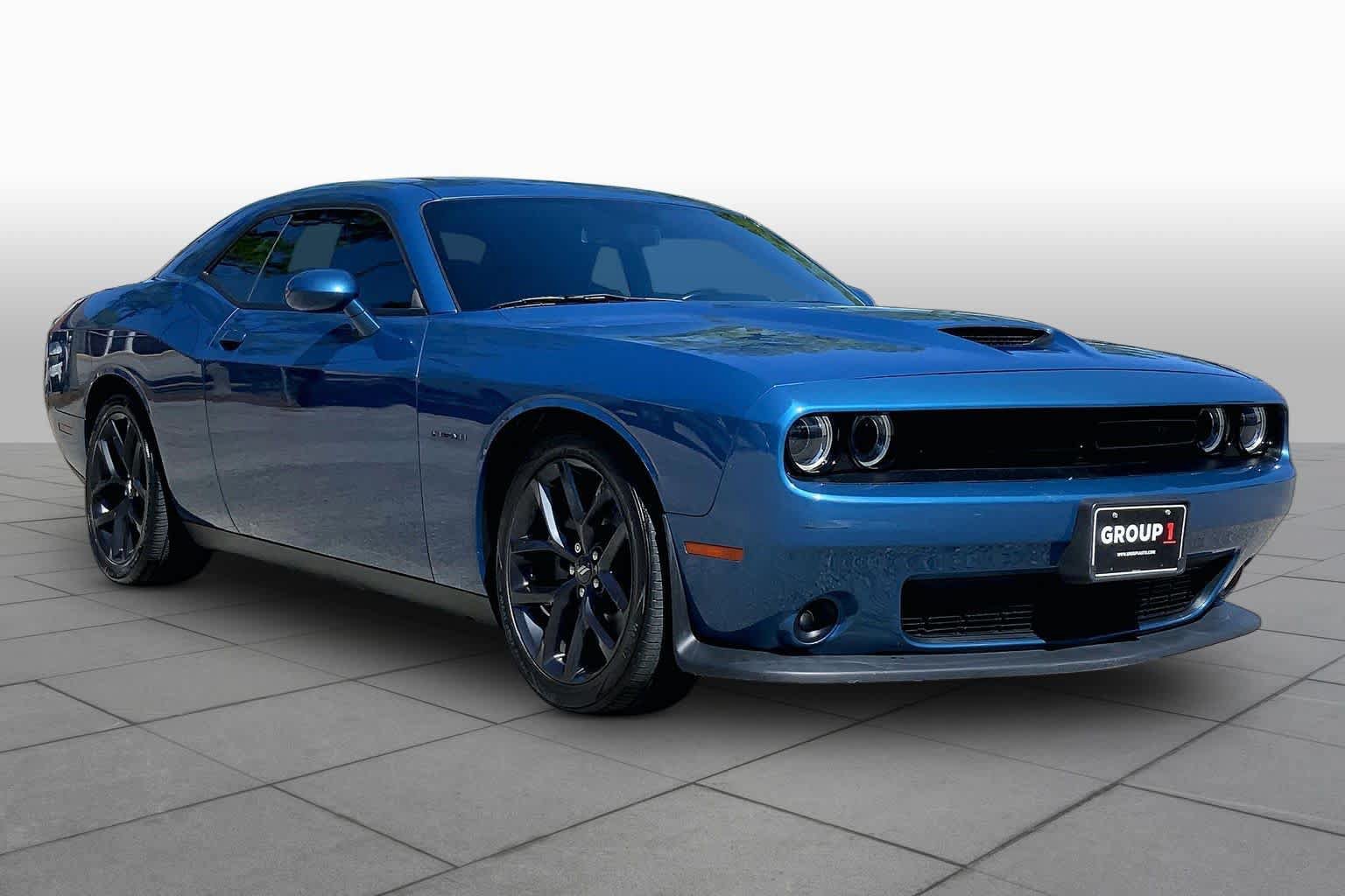 Used 2021 Dodge Challenger R/T w/ Blacktop Package RWD image 3