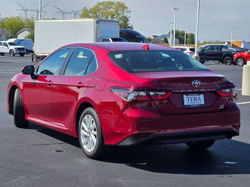 Used 2022 Toyota Camry LE image 14