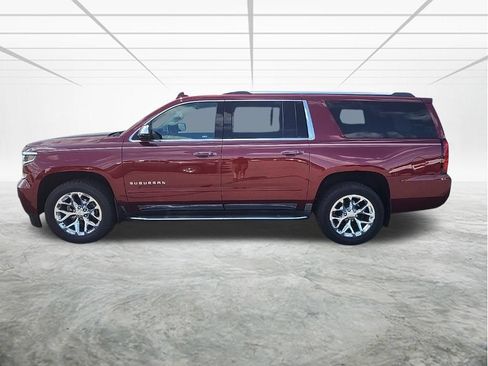 Used 2018 Chevrolet Suburban Premier AWD/4WD image 2