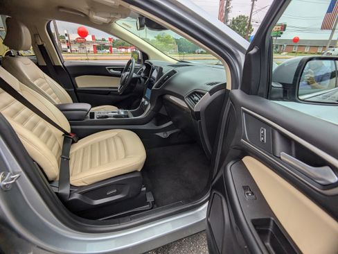 Used 2024 Ford Edge SEL AWD/4WD image 12