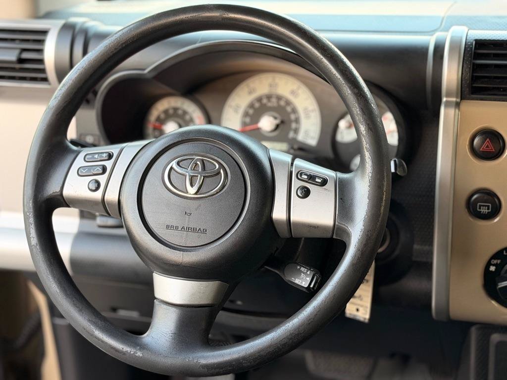 Used 2014 Toyota FJ Cruiser 4WD w/ Convenience Package image 14