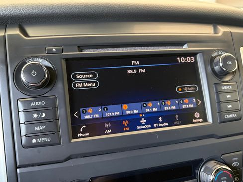 Used 2019 Nissan Titan SV w/ SV Convenience Package AWD/4WD image 23