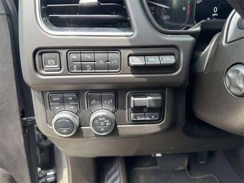 Used 2021 GMC Yukon AT4 image 26