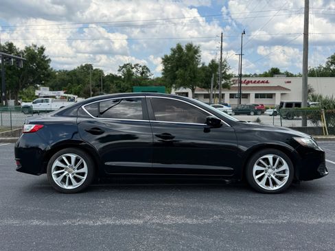 Used 2018 Acura ILX FWD image 4