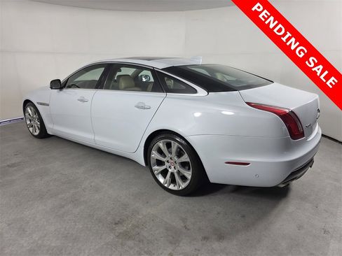 Used 2017 Jaguar XJ L Portfolio image 6