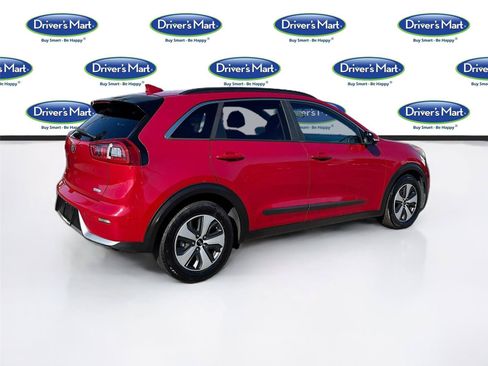 Used 2017 Kia Niro EX FWD image 7