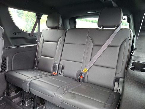 Used 2021 Chevrolet Suburban High Country w/ Premium Package AWD/4WD image 11