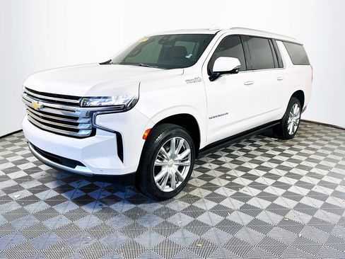 Used 2021 Chevrolet Suburban High Country image 4