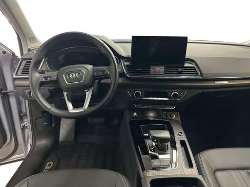Used 2023 Audi Q5 2.0T Premium Plus w/ Premium Plus Package AWD/4WD image 9