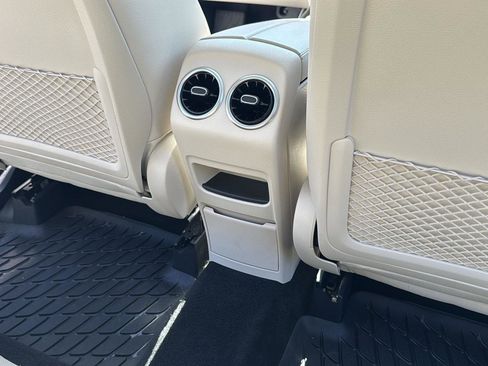 Used 2023 Mercedes-Benz GLB 250 image 26