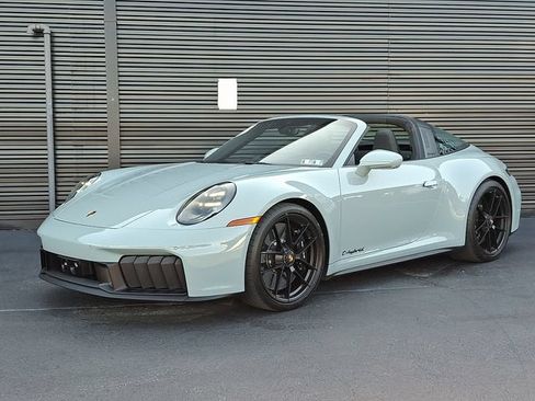 Certified 2025 Porsche 911 Targa 4 GTS AWD/4WD image 1