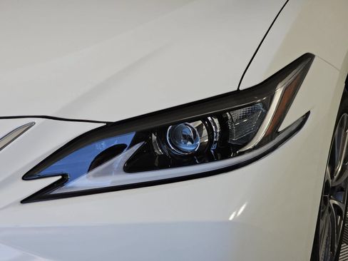 Used 2022 Lexus ES 350 w/ Accessory Package FWD image 29