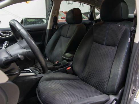 Used 2019 Nissan Sentra SR image 19