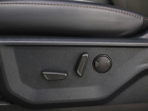 Used 2025 Ford F150 Lariat w/ Bed Utility Package image 28