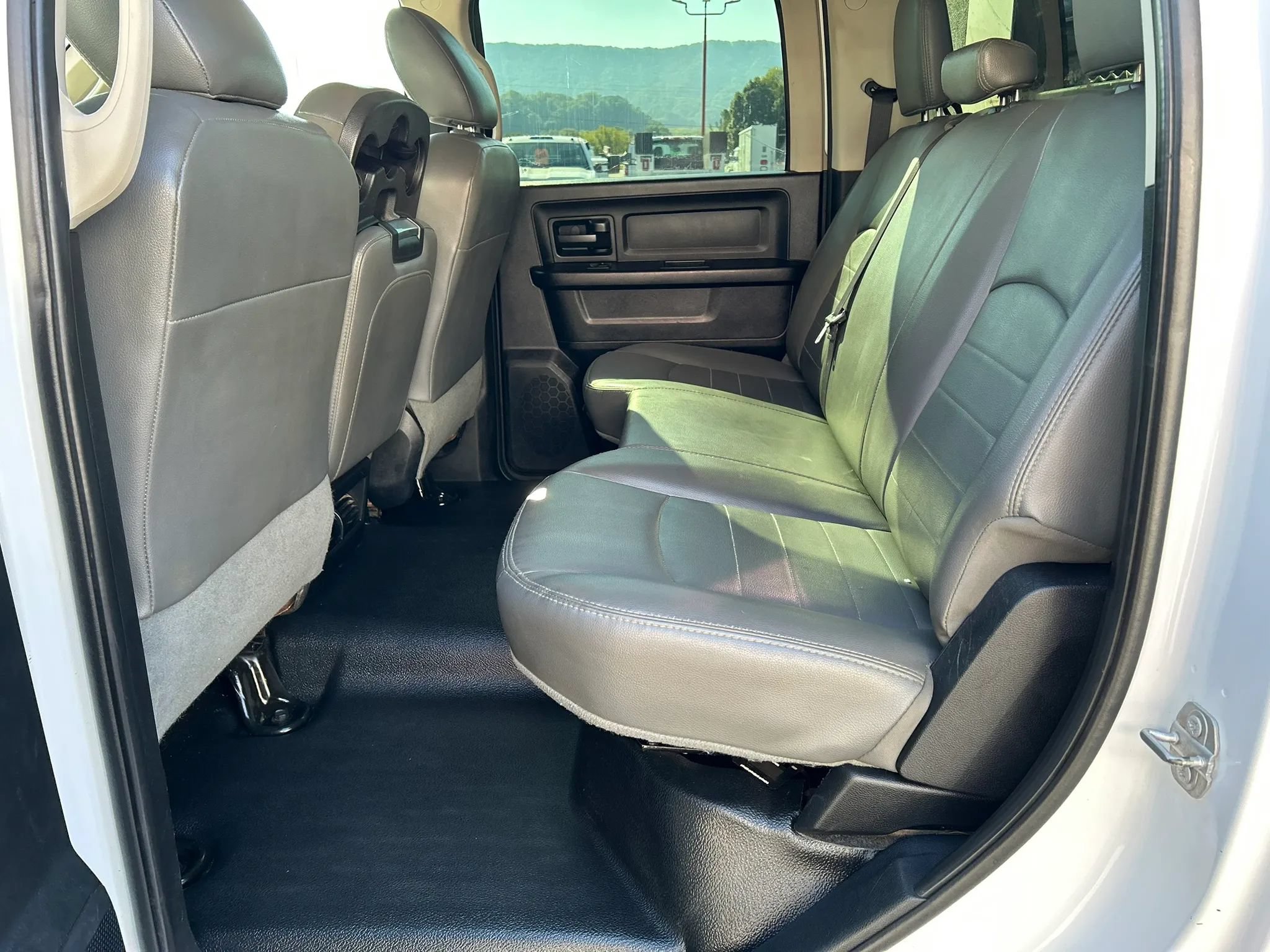 Used 2017 RAM 4500 Tradesman AWD/4WD image 22