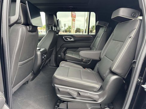 Used 2024 Chevrolet Suburban Premier image 19