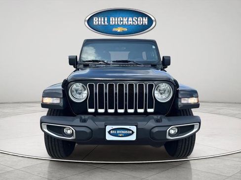 Used 2020 Jeep Wrangler Unlimited Sahara w/ Dual Top Group AWD/4WD image 2