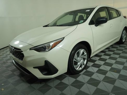Certified 2025 Subaru Impreza 2.0i AWD/4WD image 3