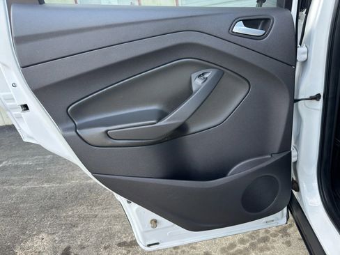 Used 2014 Ford Escape SE image 6