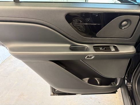 Used 2025 Lincoln Aviator 2WD w/ Jet Appearance Package image 24