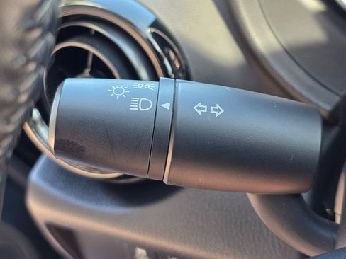 Used 2022 MAZDA MX-5 Miata Sport image 45