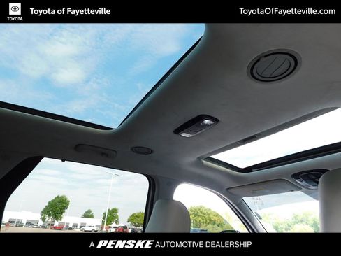 Used 2022 Hyundai Palisade Calligraphy FWD image 6