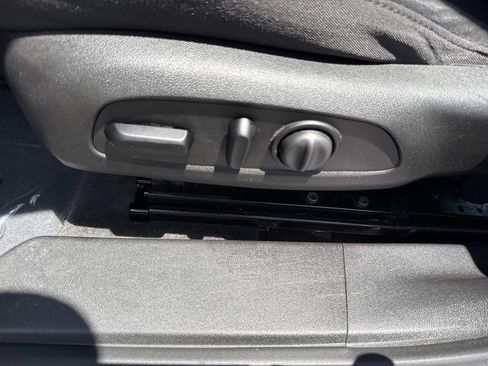 Used 2020 Chevrolet Malibu LT FWD image 26