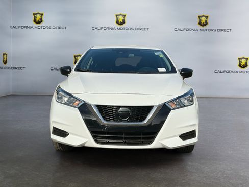 Used 2021 Nissan Versa S image 2
