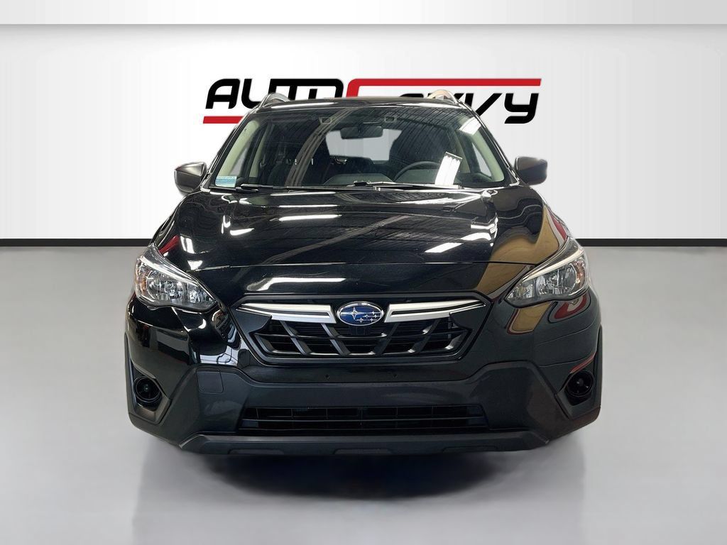 Used 2023 Subaru Crosstrek 2.0i AWD/4WD image 2