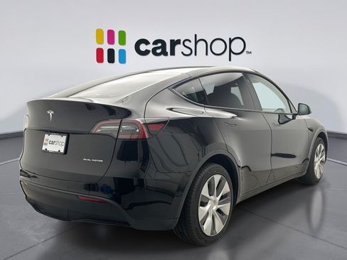 Used 2023 Tesla Model Y Long Range AWD/4WD image 4