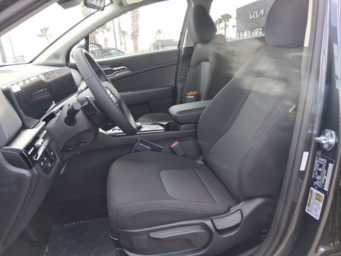 New 2026 Kia Sportage LX FWD image 15