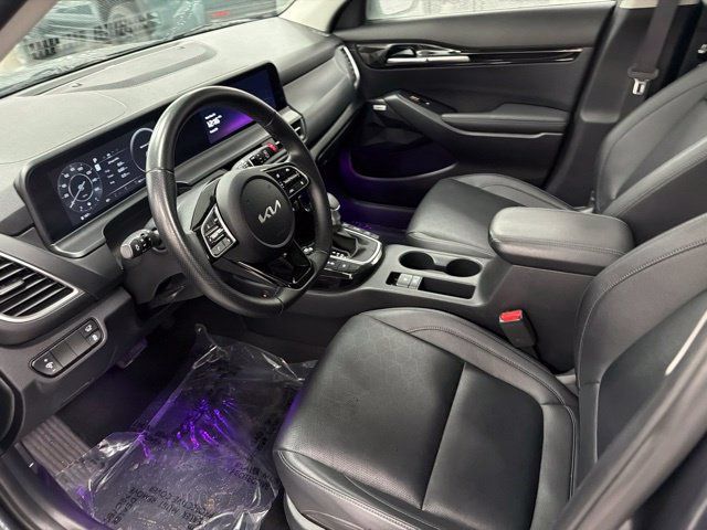 Used 2024 Kia Seltos SX w/ SX Sunroof Package AWD/4WD image 16