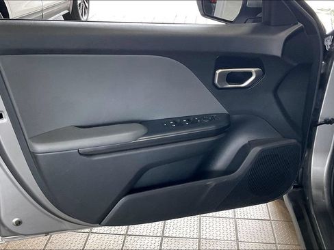 Used 2025 Kia K4 FWD image 2