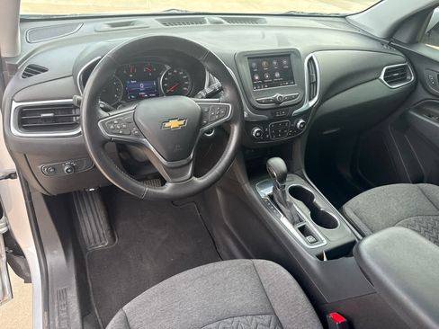 Used 2022 Chevrolet Equinox LT image 12