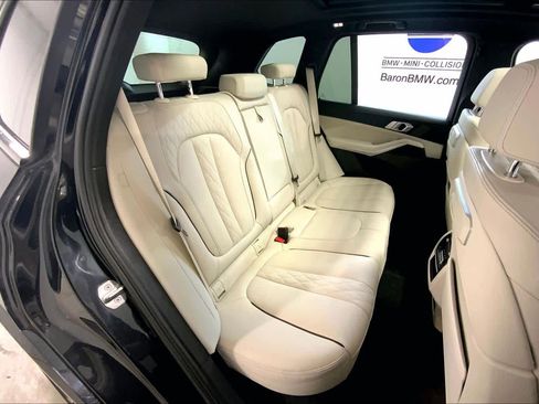 Certified 2025 BMW X5 xDrive40i w/ M Sport Package image 19