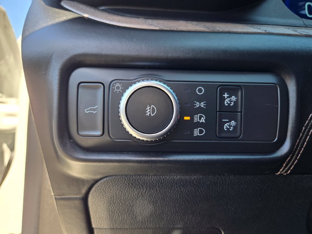 Used 2021 Ford Explorer Platinum w/ Equipment Group 601A AWD/4WD image 24