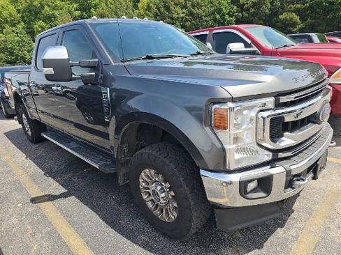 Used 2020 Ford F350 XLT w/ XLT Premium Package AWD/4WD image 3