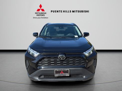 Used 2025 Toyota RAV4 XLE FWD image 2