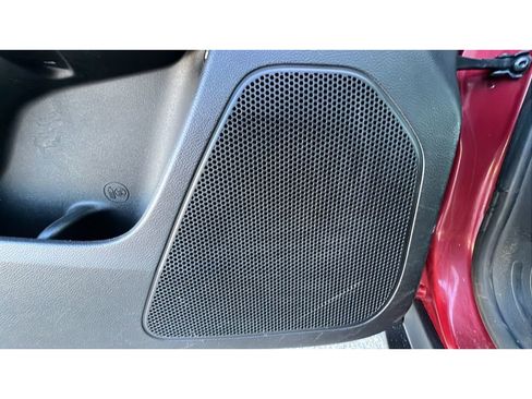 Used 2015 Jeep Cherokee Trailhawk w/ Comfort/Convenience Group image 27