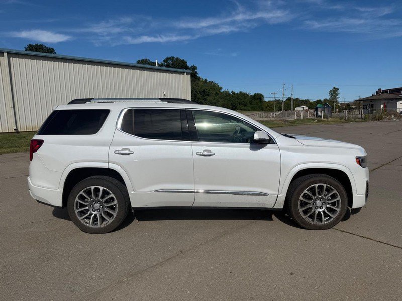 Used 2022 GMC Acadia Denali w/ Denali Ultimate Package FWD image 7