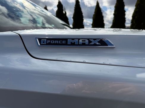 New 2026 Toyota Tundra Platinum image 9