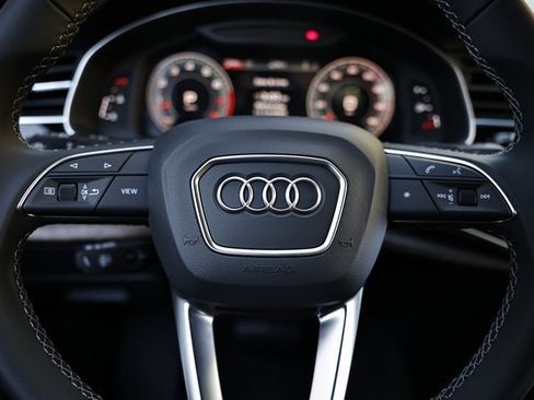 New 2026 Audi Q8 Premium image 32