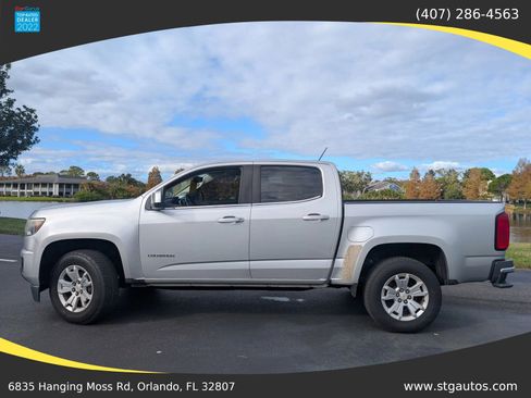 Used 2017 Chevrolet Colorado LT w/ LT Convenience Package image 2