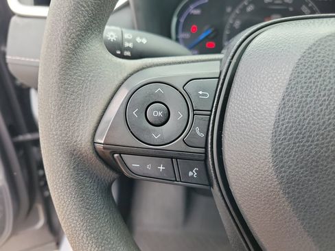 Used 2024 Toyota RAV4 LE AWD/4WD image 19