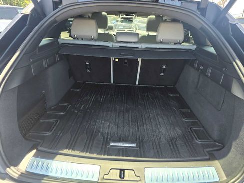 Used 2026 Land Rover Range Rover Velar S AWD/4WD image 14