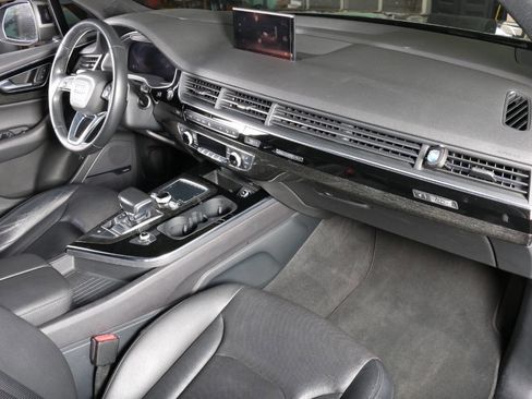 Used 2018 Audi Q7 3.0T Prestige w/ Prestige Package image 26